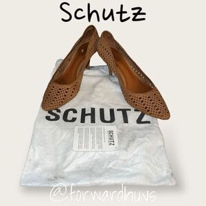Schutz Scarpin Nobuck Biscuit Laser Cut Leather Heels Size 9 NEW